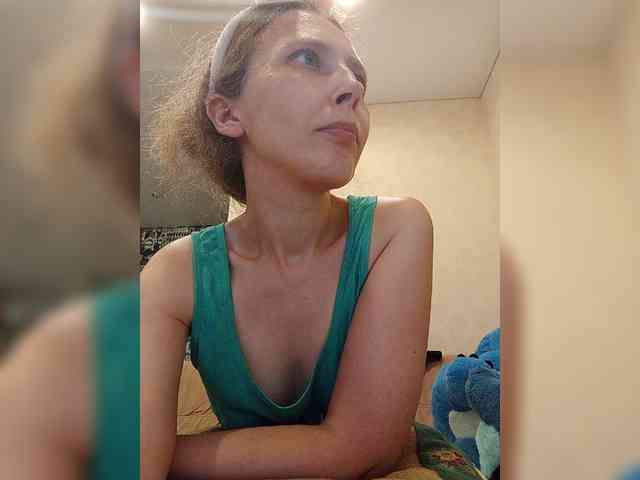 -Queen-Margo- webcam