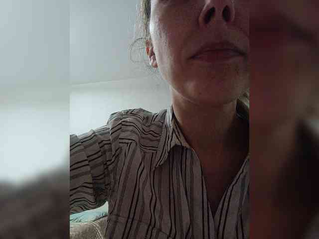 -Queen-Margo- webcam