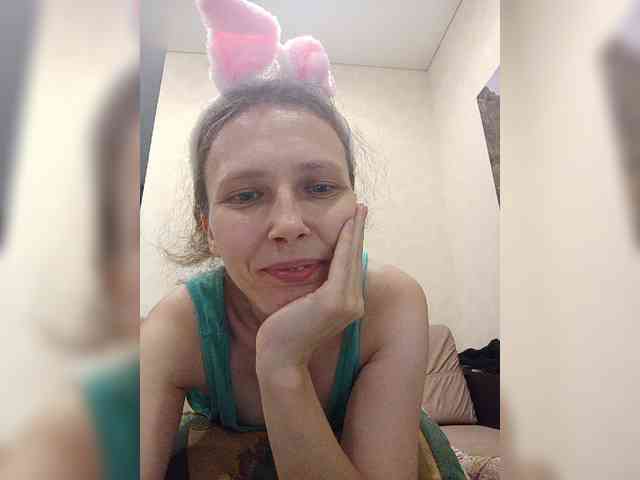 -Queen-Margo- webcam