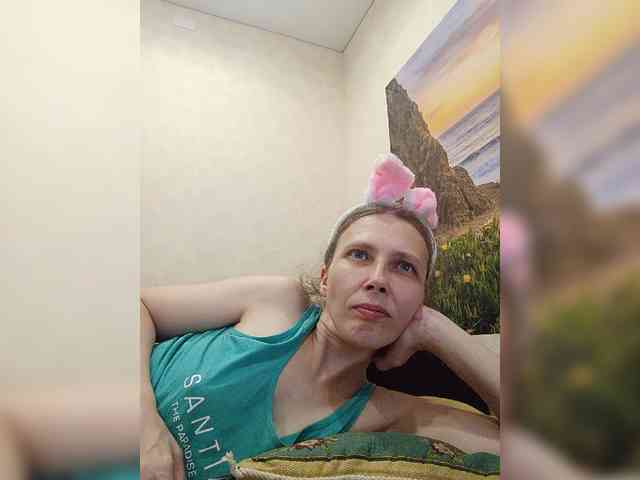 -Queen-Margo- webcam