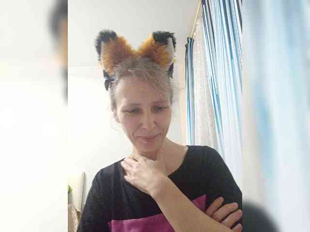 -Queen-Margo- webcam