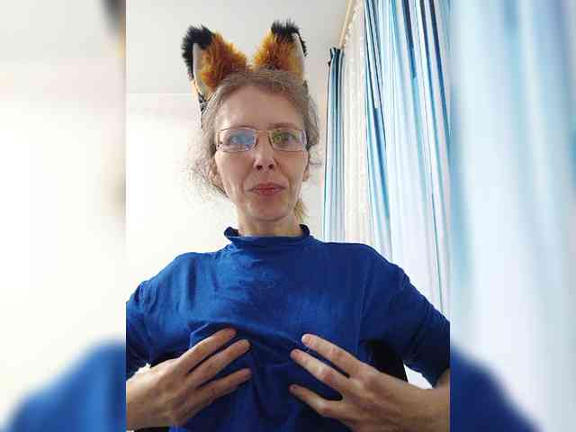 -Queen-Margo- webcam