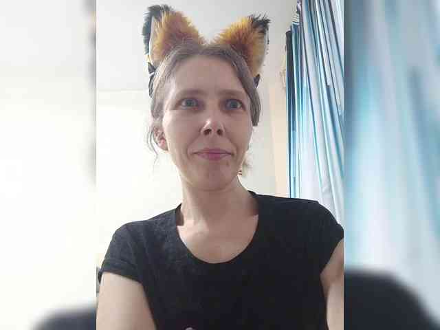 -Queen-Margo- webcam