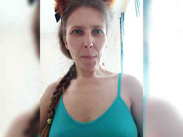 -Queen-Margo- webcam