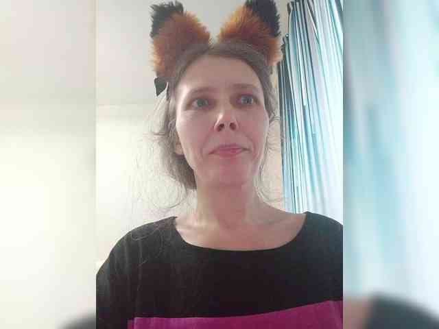 -Queen-Margo- webcam