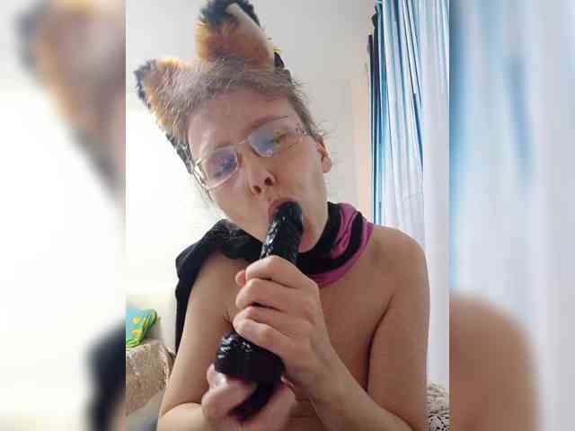 -Queen-Margo- webcam