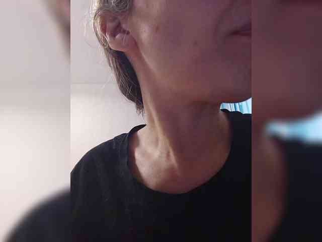 -Queen-Margo- webcam