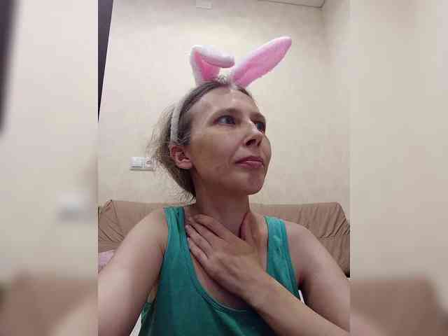 -Queen-Margo- webcam