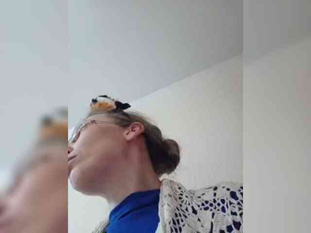 -Queen-Margo- webcam