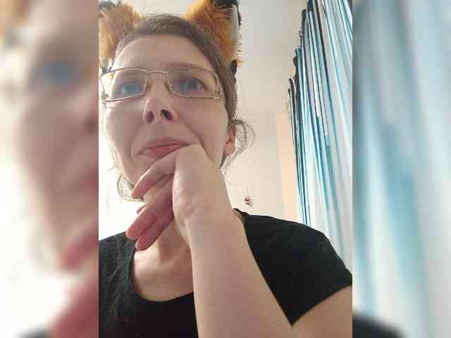 -Queen-Margo- webcam