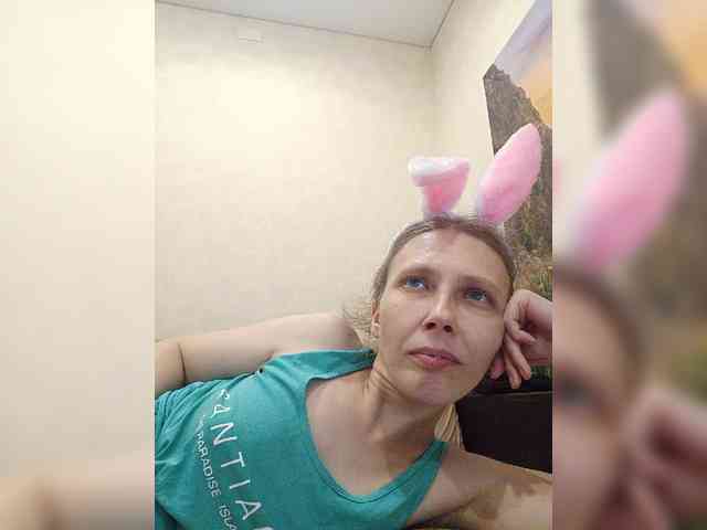 -Queen-Margo- webcam