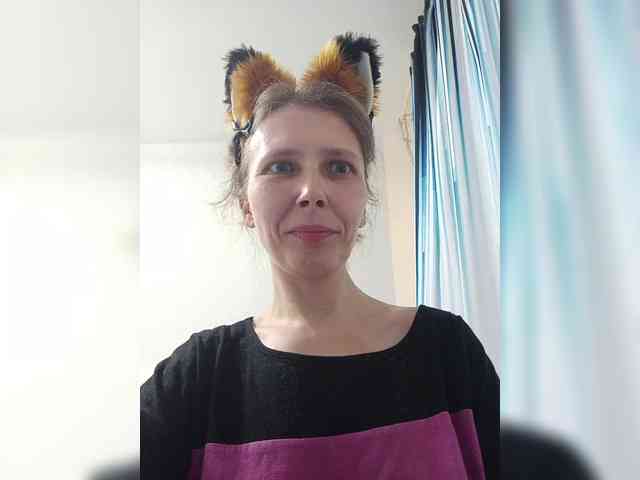 -Queen-Margo- webcam