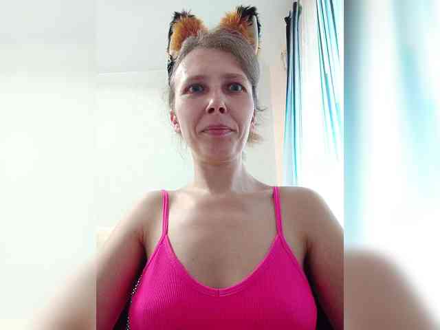 -Queen-Margo- webcam