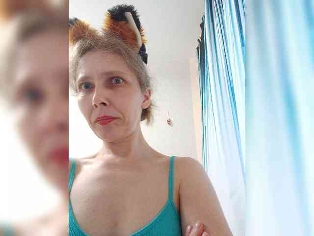 -Queen-Margo- webcam
