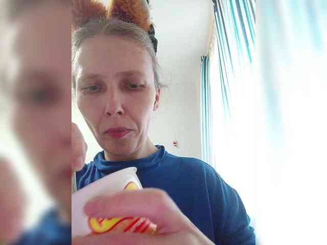 -Queen-Margo- webcam