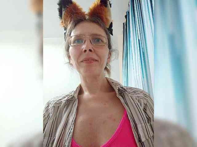 -Queen-Margo- webcam