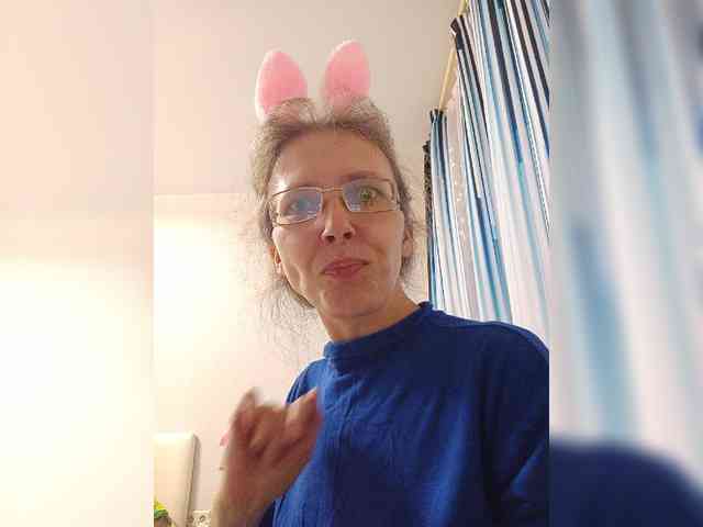 -Queen-Margo- webcam
