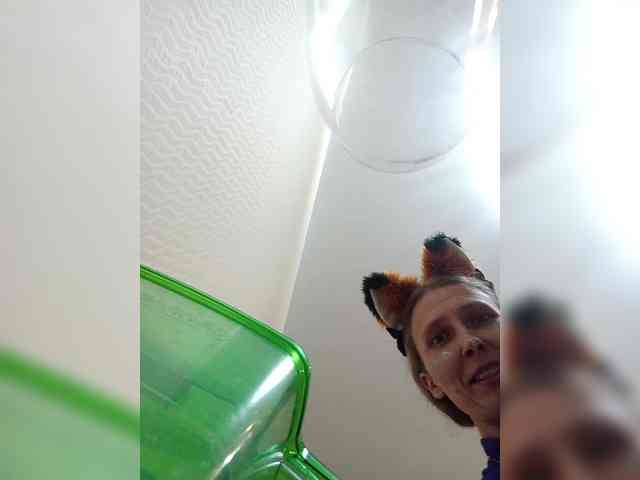 -Queen-Margo- webcam