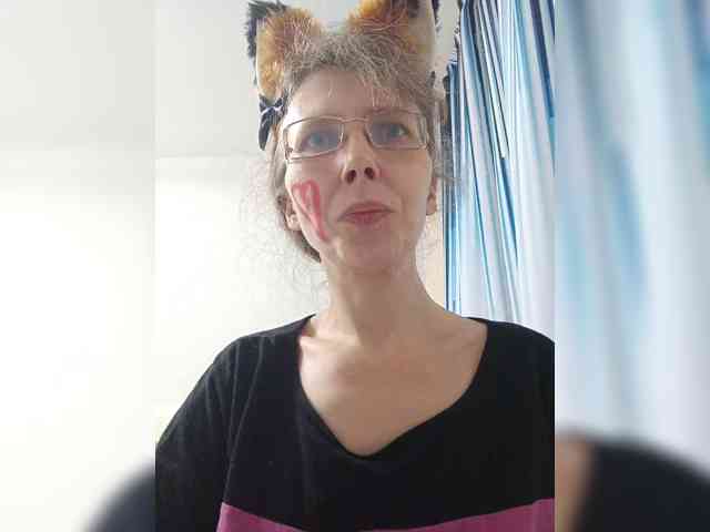 -Queen-Margo- webcam