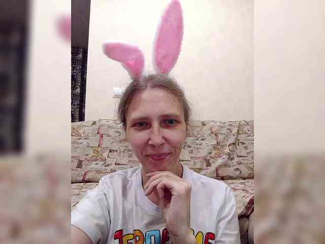 -Queen-Margo- webcam