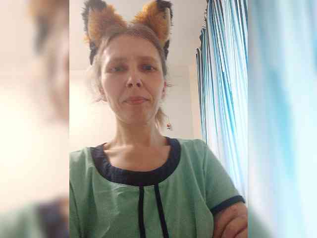 -Queen-Margo- webcam
