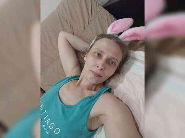 -Queen-Margo- webcam