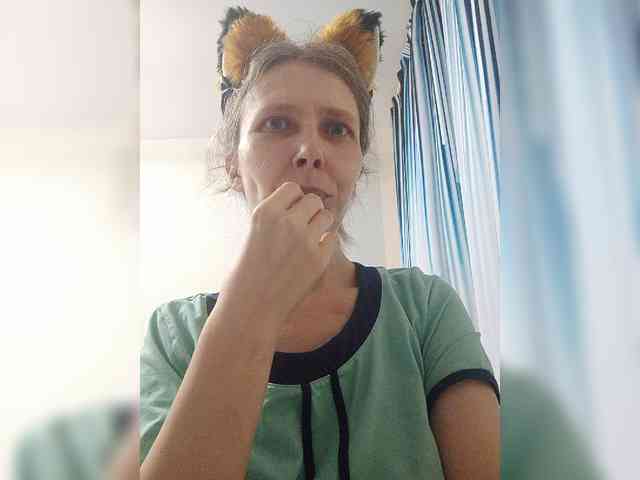 -Queen-Margo- webcam