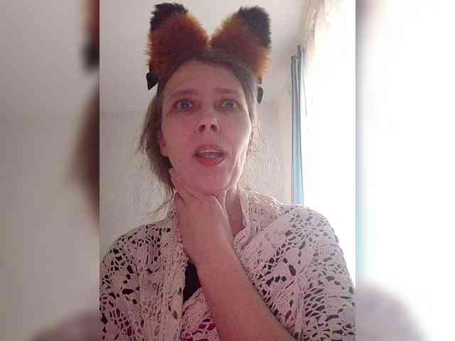 -Queen-Margo- webcam