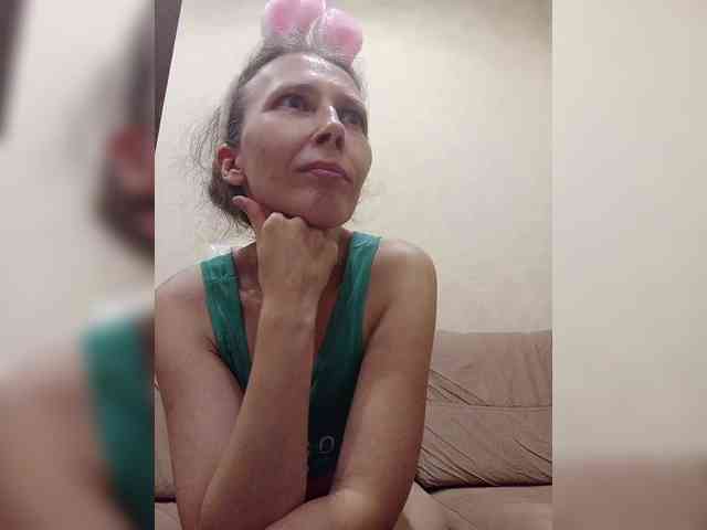 -Queen-Margo- webcam