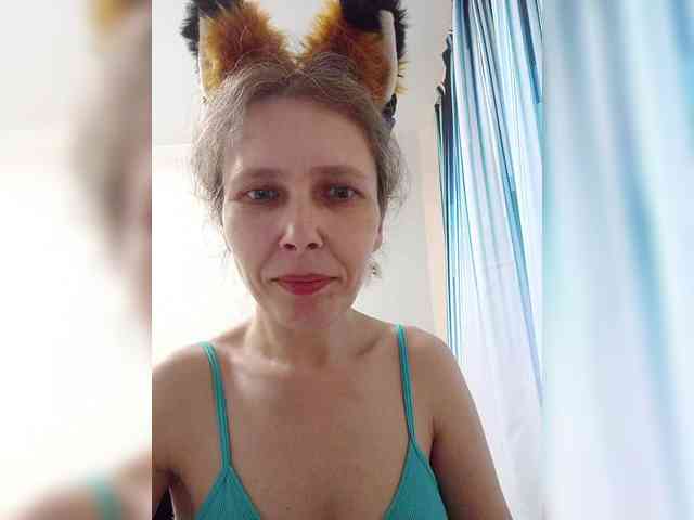 -Queen-Margo- webcam