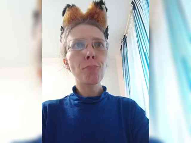 -Queen-Margo- webcam