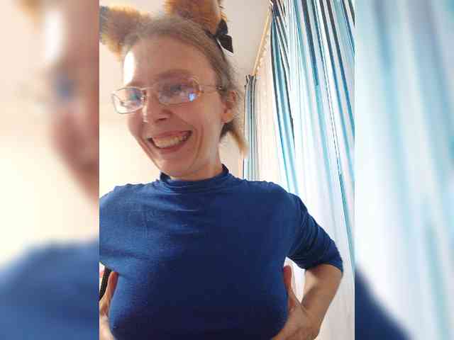 -Queen-Margo- webcam