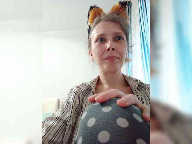 -Queen-Margo- webcam