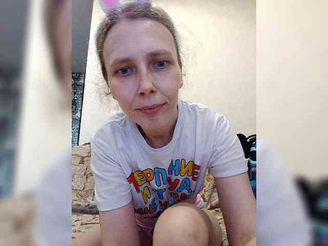 -Queen-Margo- webcam
