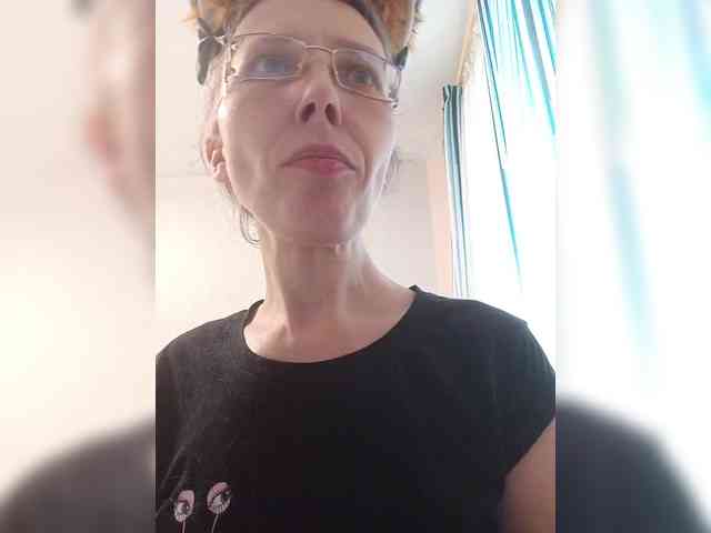 -Queen-Margo- webcam