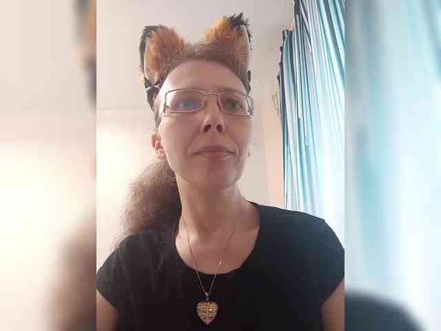 -Queen-Margo- webcam