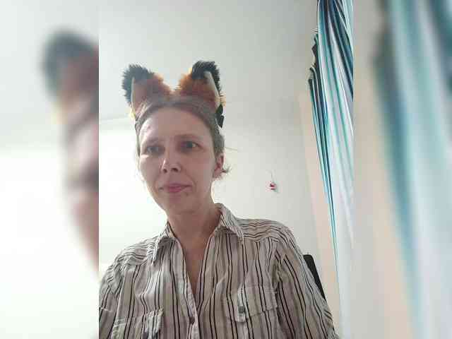 -Queen-Margo- webcam
