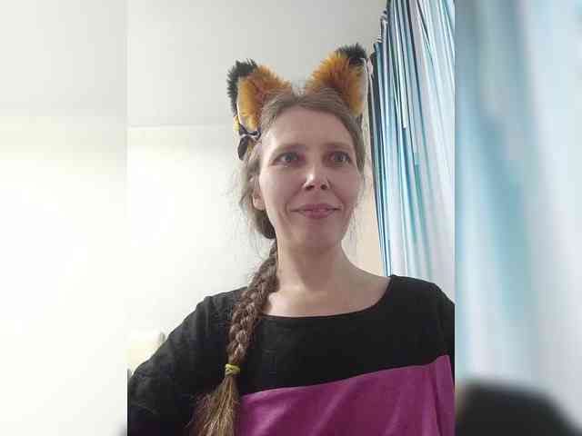 -Queen-Margo- webcam