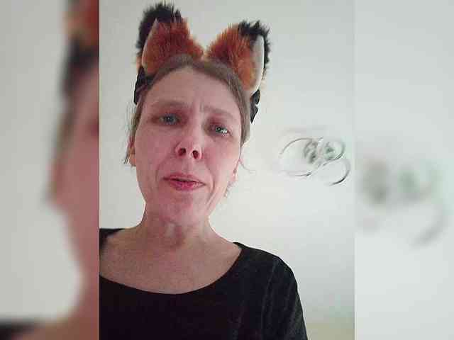 -Queen-Margo- webcam