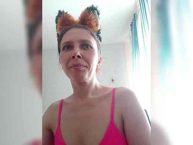-Queen-Margo- webcam