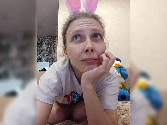 -Queen-Margo- webcam