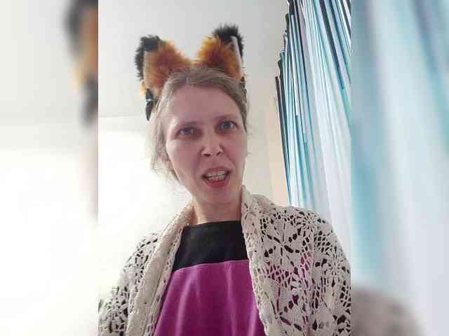 -Queen-Margo- webcam