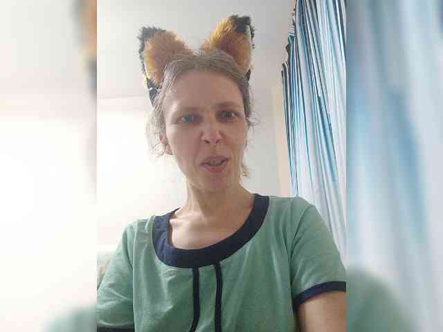 -Queen-Margo- webcam