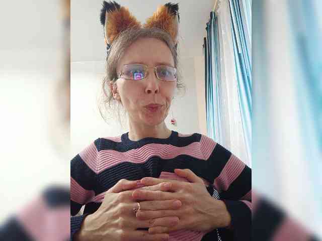 -Queen-Margo- webcam