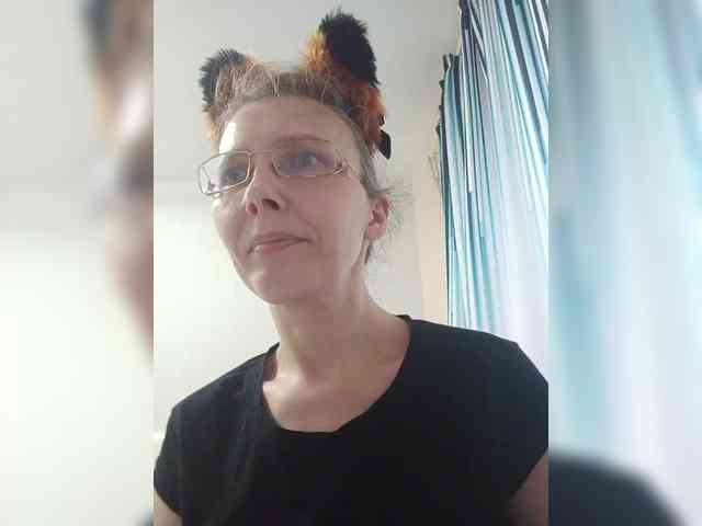 -Queen-Margo- webcam