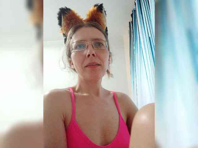 -Queen-Margo- webcam