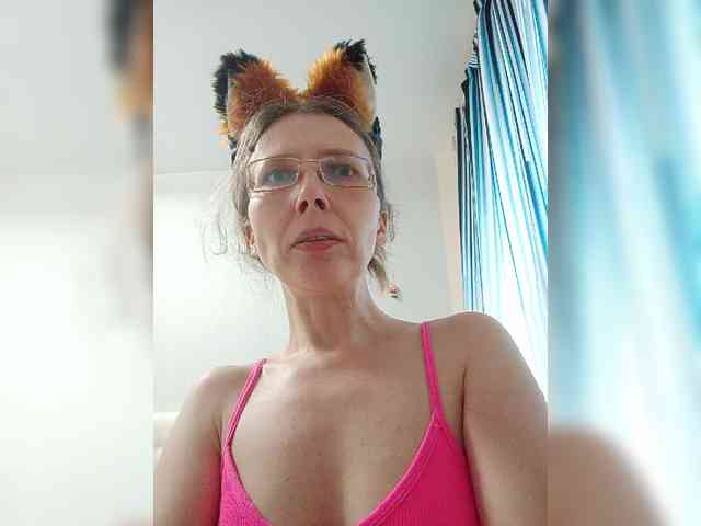 -Queen-Margo- webcam