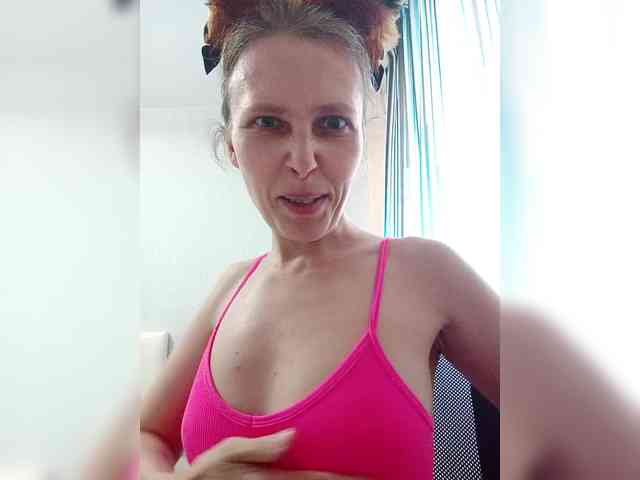 -Queen-Margo- webcam