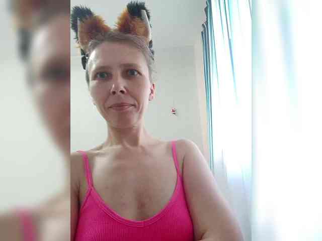 -Queen-Margo- webcam