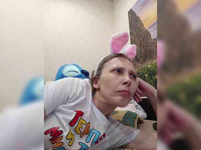 -Queen-Margo- webcam